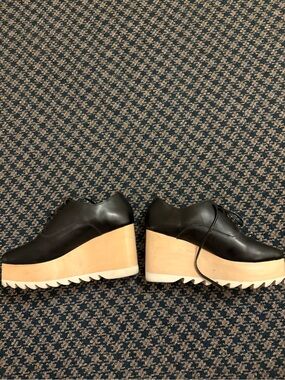 Black Leather Platform Wedge Oxfords with Natural Wood-Look Sole